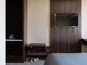 Отель StayInn City Center