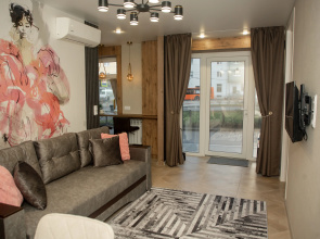 Uyutnye Ryadom S ZH.D. Vokzalom Na Leninskom Prospekte Apartments