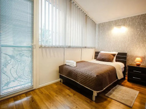 Отель Toma's House