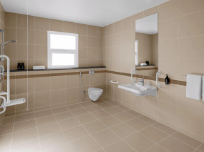 Holiday Inn Express Dubai Safa Park an IHG Hotel