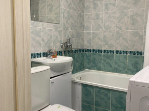 Апартаменты Уютная 2х-комнатная квартира в центре гоpода рядом с набережной