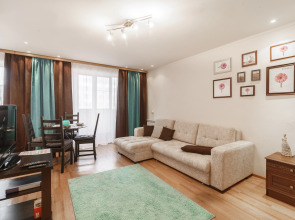 Апартаменты на Большой Покровской 73 в самом центре. Сова-Дом