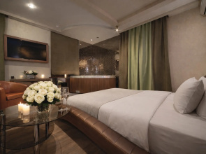 Aleks na Narvskoy Hotel
