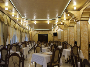 Гостиница Кристалл