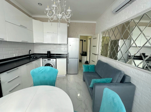 Апартаменты Чкалова 37 на четвертом этаже с лоджией