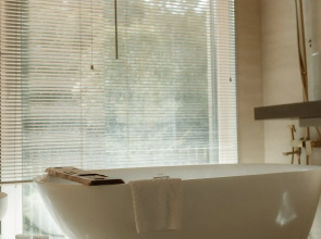 Panoramniy iz Pinterest s Kaminom i Saunoy Private House