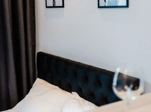 Апартаменты Мантулинская 10 (04)