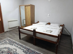 Хостел Caravan Hostel