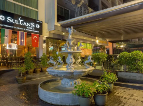 Отель Clarion Patong Beach