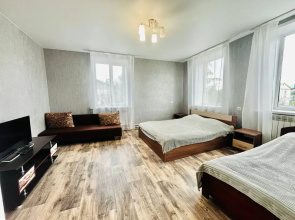 Apartamenty na Komissara Moskovskogo 12