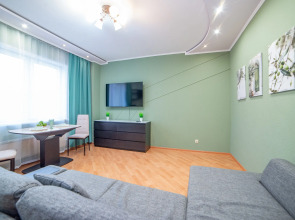 Апартаменты Бажова 68