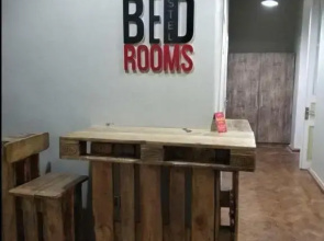 Bed Rooms Hostel