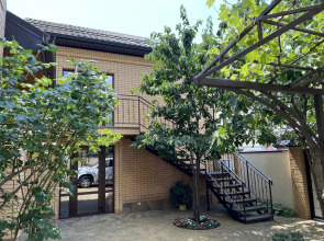 Частный Дом 120 2 Комнатный Этаж с Кухней