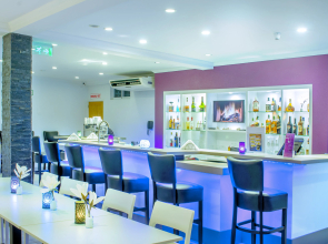 Q-Inn Boutique Hotel