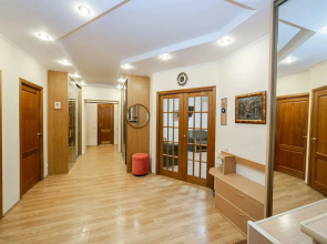Lyuksovyye v Tikhom Tsentre Apartments