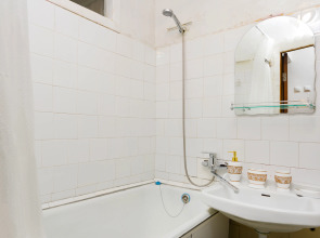 Квартира Двухкомнатная на Тельмана 5