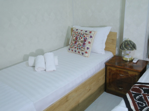 REGISTAN CENTER Guest house