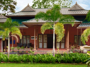 Eco Gardens Resorts Hotel