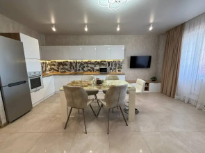 Апартаменты Трехкомнатные VIP в Центре Пензы