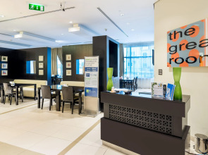 Holiday Inn Express | Dubai Internet City, an IHG Hotel