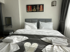 Big Orange Hotel
