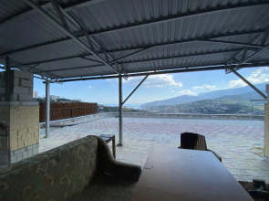 Гостевой дом Над Ялтой