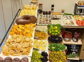 Отель Linda Port Hotel