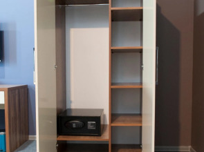 Отель Square Inn