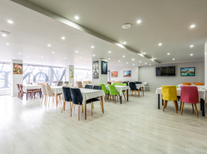 Отель Monezza Hotel