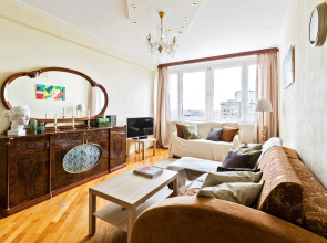 Great view on Kremlin 2 rooms apartment 23 floor