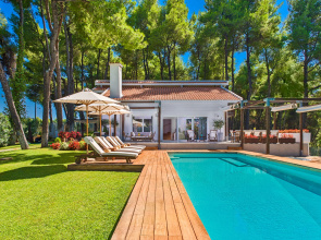 The White Villa at Sani
