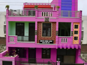 Queen Home Stay Hotel