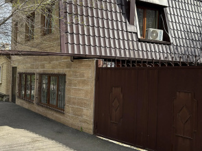 Na Vlasova Private house