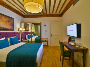 Отель Istanbul Life