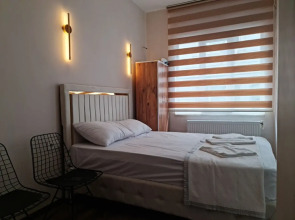 Отель Taksim 52