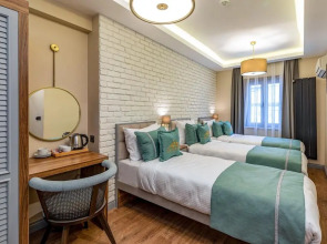 Отель Interstar