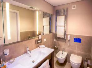 DoubleTree by Hilton Hotel Yerevan City Centre