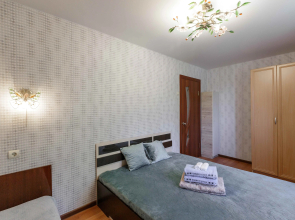 Квартира SmolSutki Ново-Чернушенский переулок 1/2 (2комн)