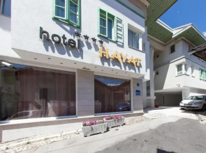 Hayat Hotel