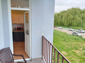 Апартаменты Двухкомнатные на втором этаже с балконом