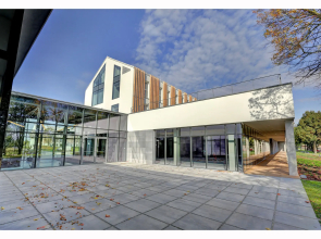 Arche Palac I Folwark Lochow Hotel