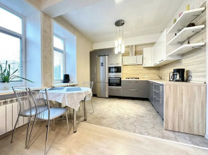 Квартира Трехкомнатная в центре на Орджоникидзе рядом с Набережной