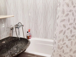 Апартаменты Красной армии 215