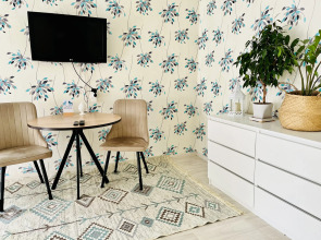 Апартаменты Двухкомнатные недалеко от вокзалов Sinyaya ptichka