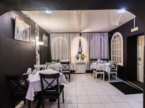 Отель Белое и Черное