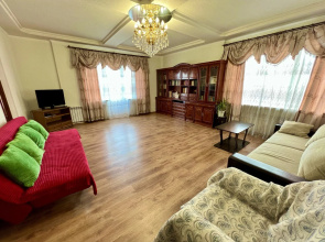 Apartamenty ArendaGrad Kommunisticeskaa 5