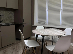 Novyie Apartamentyi Flat