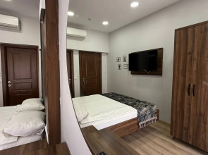 Отель Han Suite