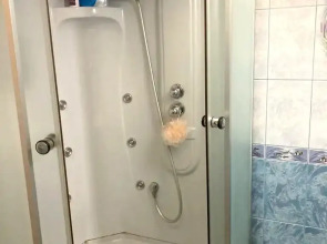 Апартаменты Широкая 34