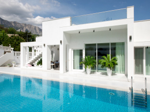 Miami Style Villa